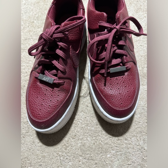 Platform air force - Picture 1 of 3